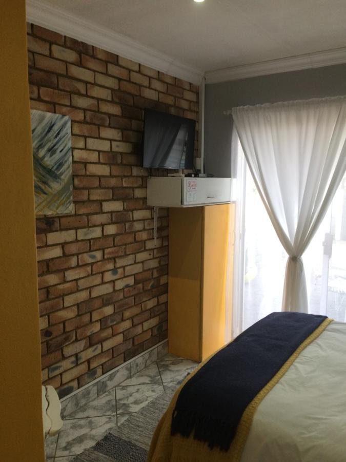 B&B 464 On 22Nd Ave Pretoria-Noord Kültér fotó